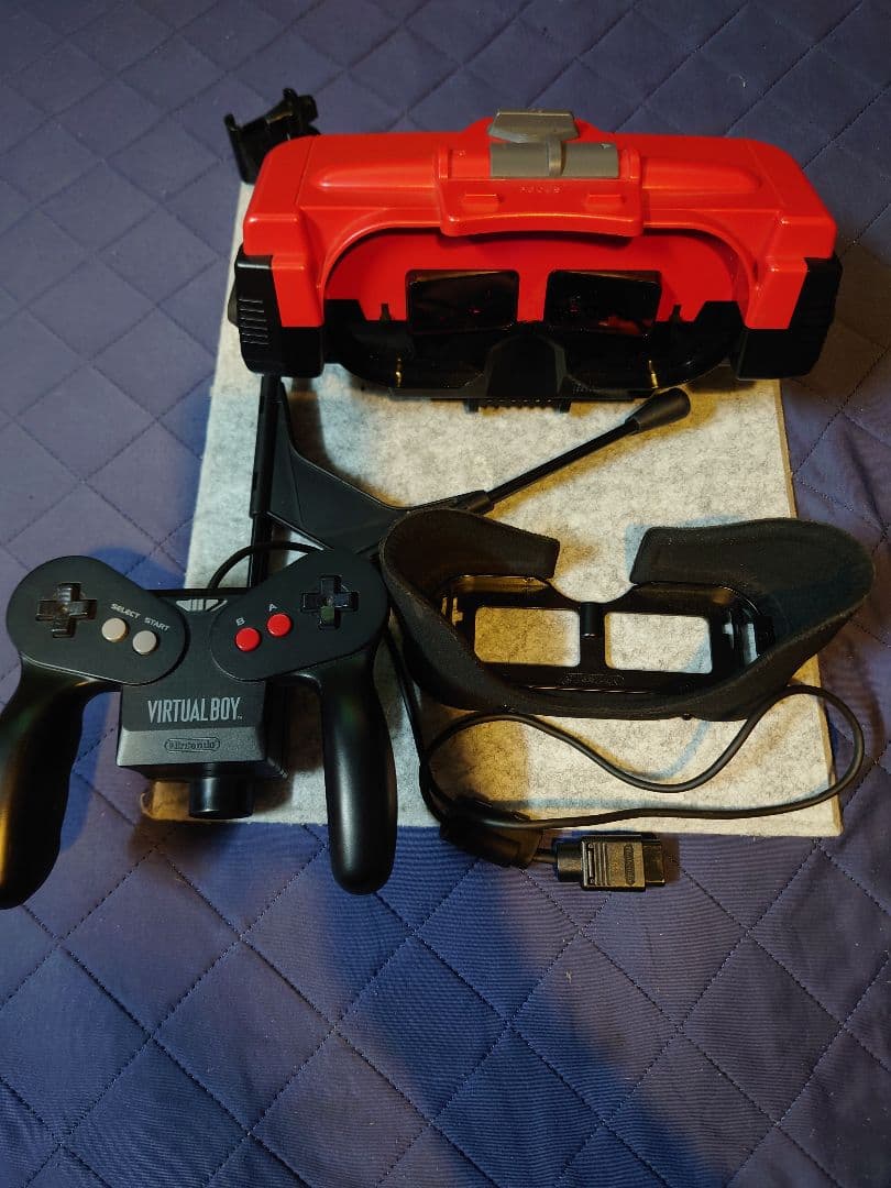 バーチャルボーイ　ジャンク品　箱・説明書無し