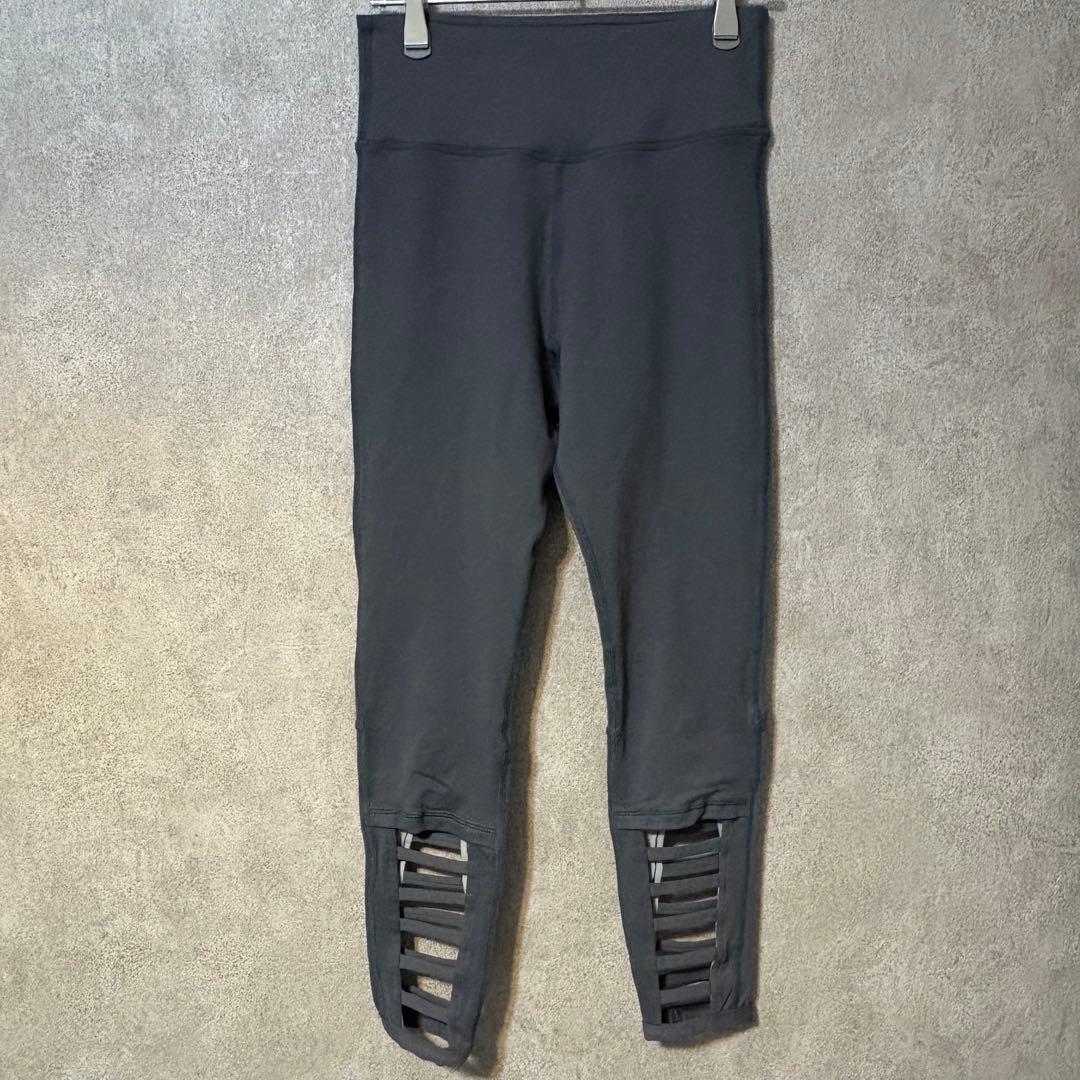 M相当【美品】AUMNIEアムニー レギンス グレー 8部丈 カッティング