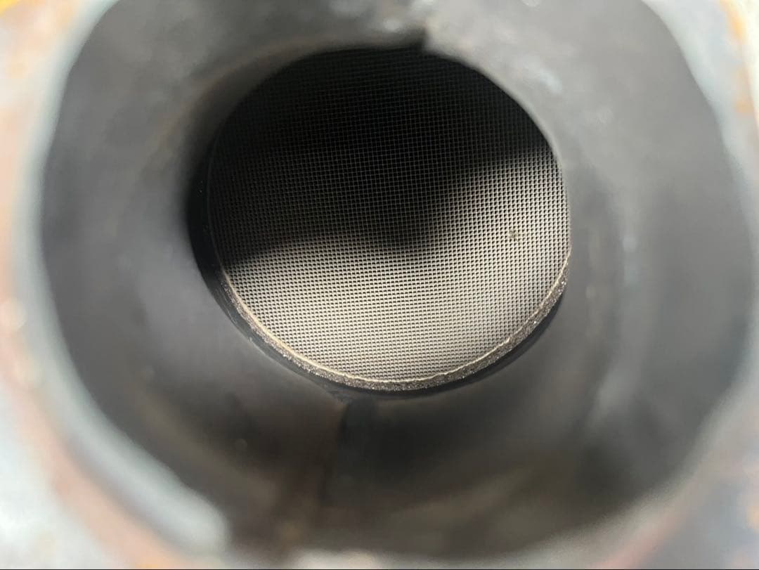 Y51フーガ　純正触媒