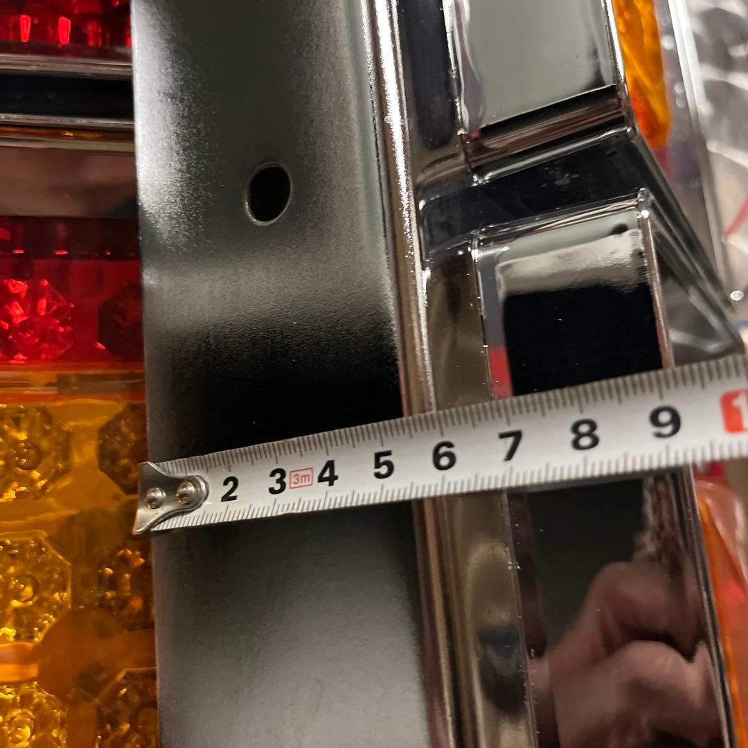 [最終値下げ]24V用LED角2連トラックテールランプ