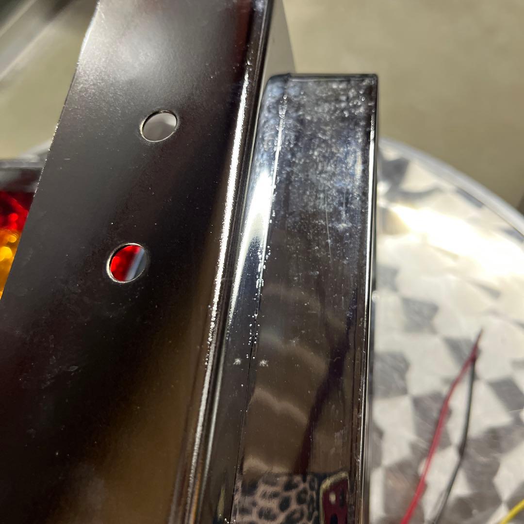 [最終値下げ]24V用LED角2連トラックテールランプ