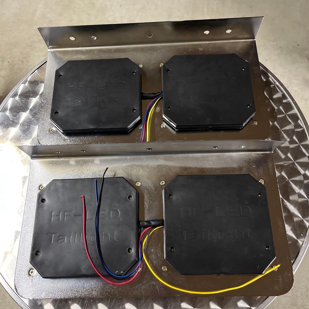 [最終値下げ]24V用LED角2連トラックテールランプ