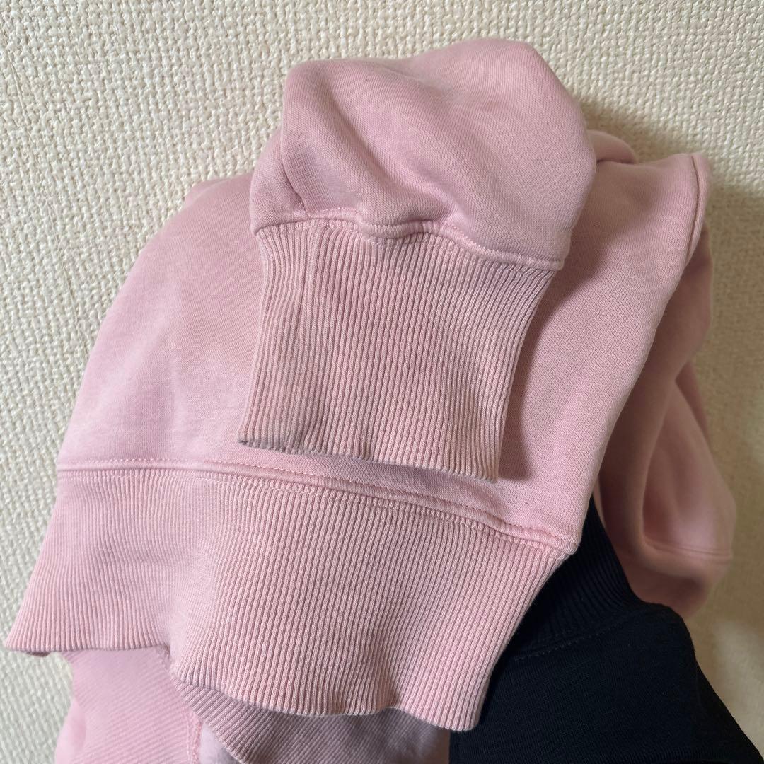 NIKE ピンクパーカー　ウィメンズ／メンズ