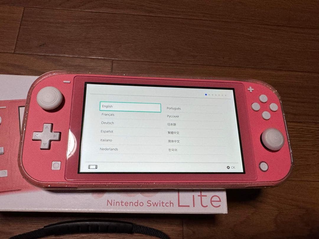 美品 ニンテンドースイッチライト 本体 ケース付き NintendoSwitch