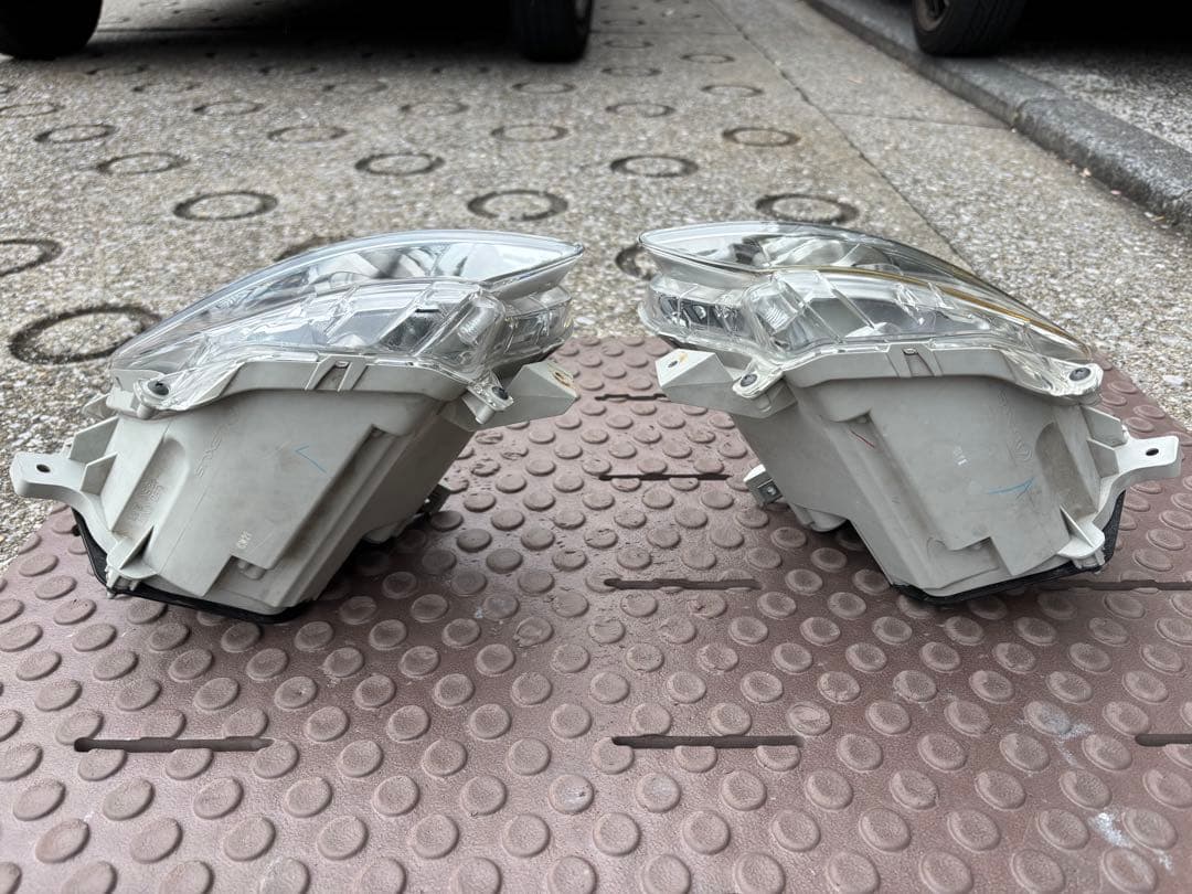 LEXUS LS460前期型　ディスチャージフォグランプ