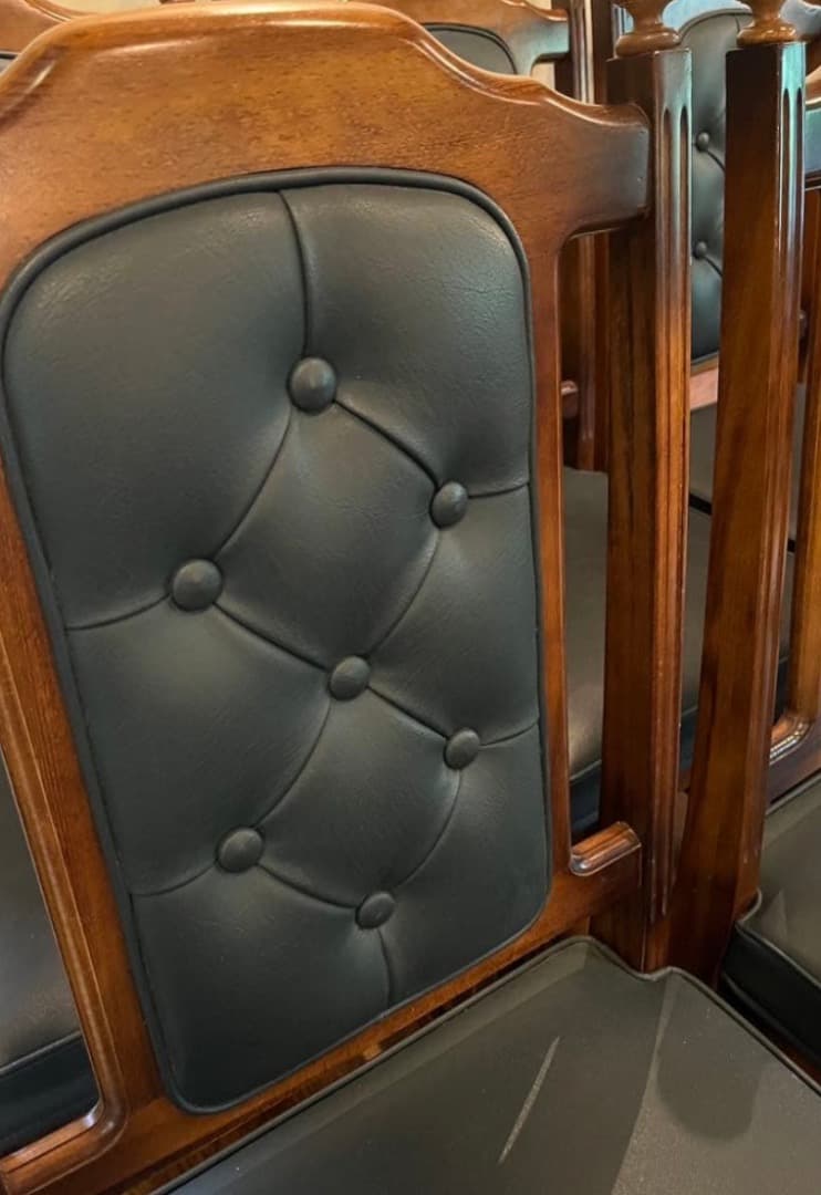 【カリモク】クラシックスタイル ダイニングチェア