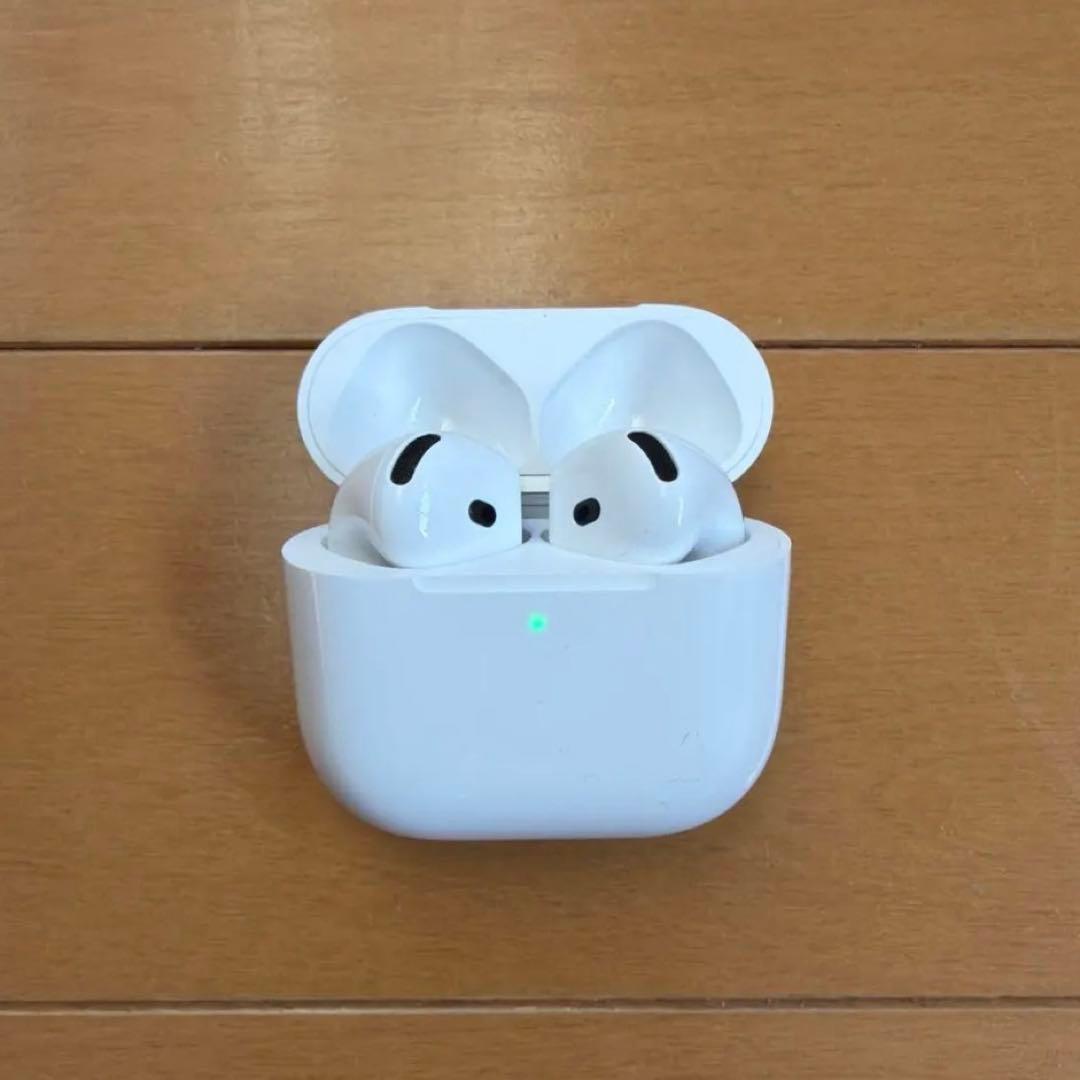 Apple純正 AirPods4（ノイキャン機能なし）