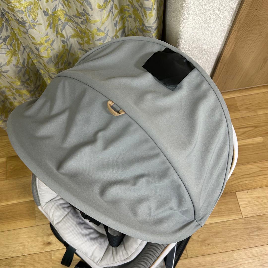 美品　combi クルムーヴスマート　シートベルト固定