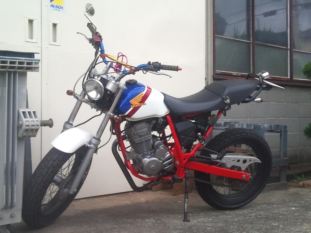 塗装無し　新品　ＦＴＲ２２３用　ヒップアップアダプター　ケツ上げ　送料無料