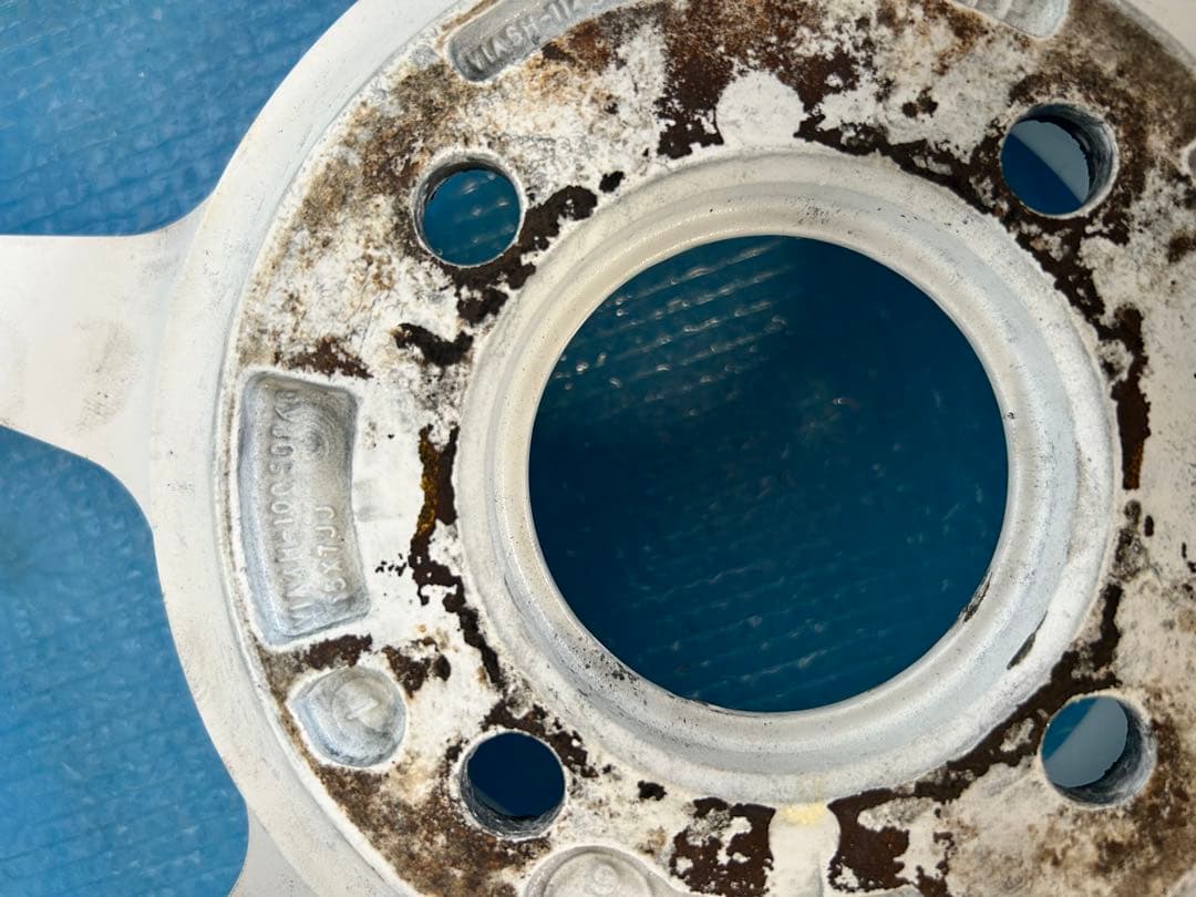 P1 レーシング　15インチ　7J ＋38 4穴　PCD 100