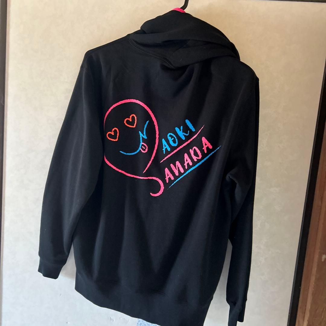 真田ナオキパーカーなど