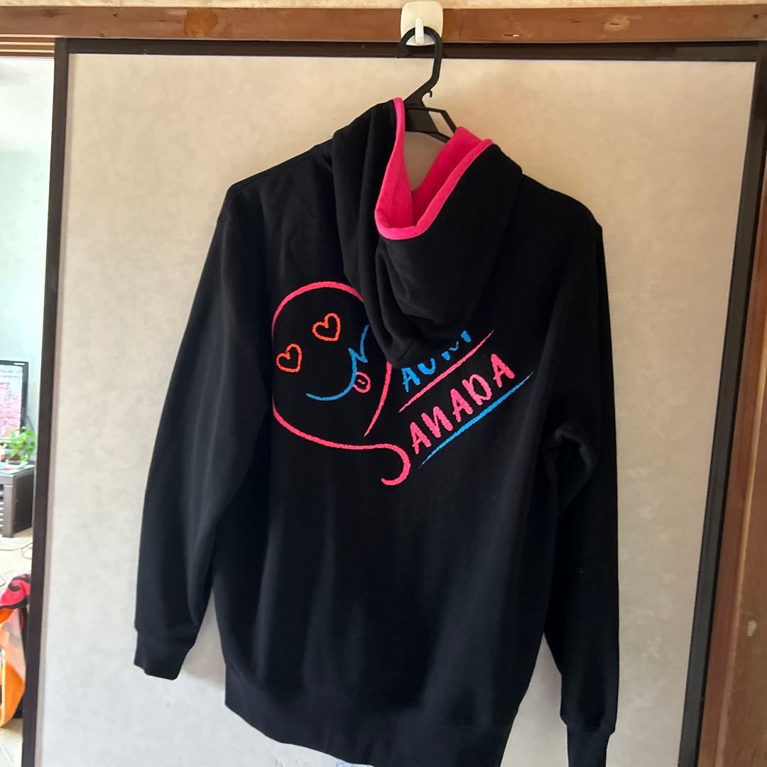 真田ナオキパーカーなど