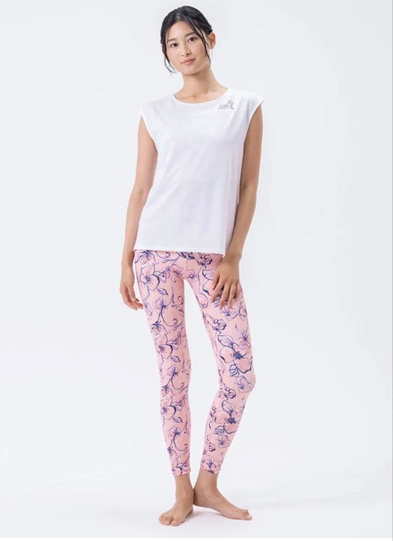 SKALA ヨガウェア3点　ラインフラワー　ブラトップ　レギンス　ティーシャツ