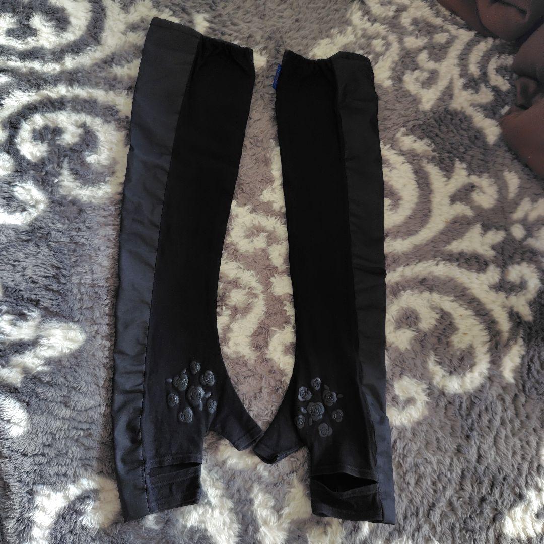 芦屋ロサブラン　遮光100%ブラック花柄刺繍アームカバー