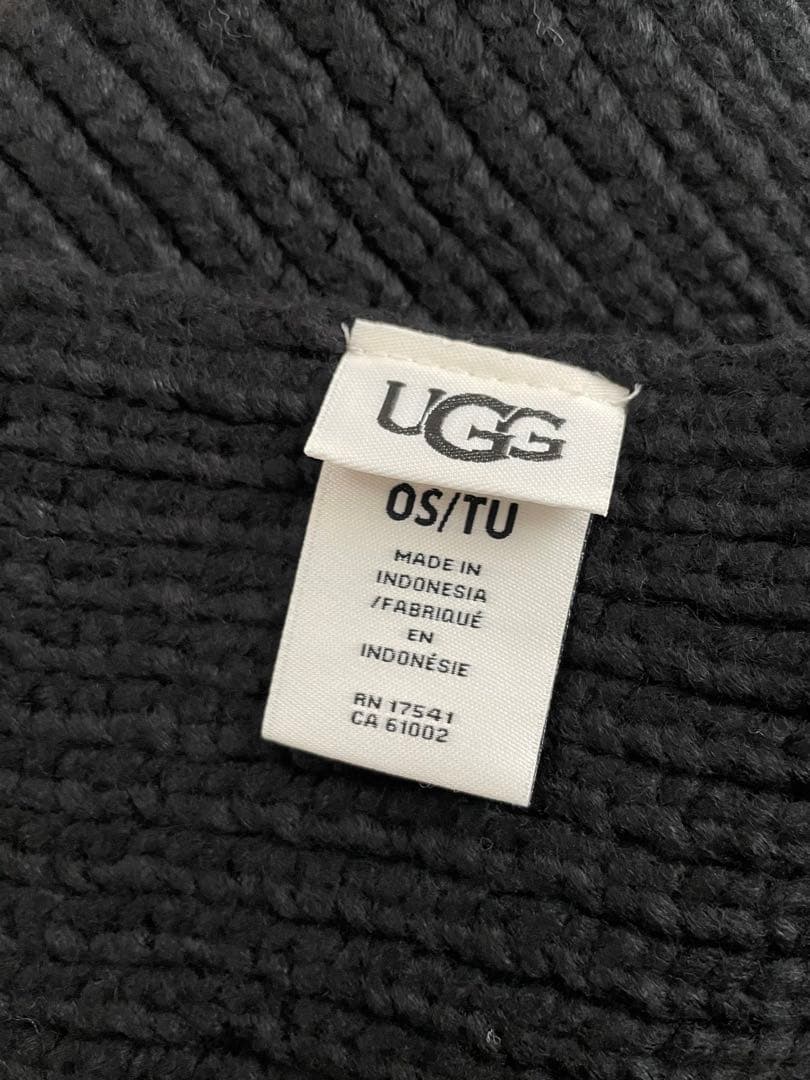 【未使用品】UGG ニットマフラー ブラック 黒