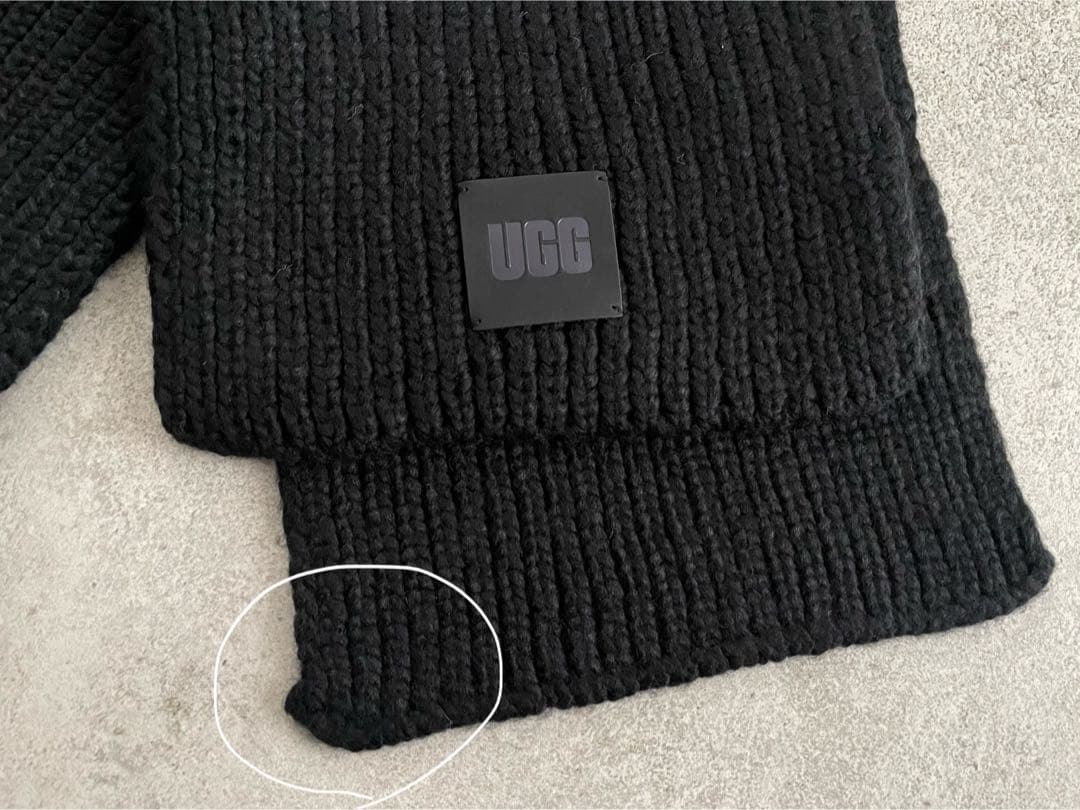 【未使用品】UGG ニットマフラー ブラック 黒