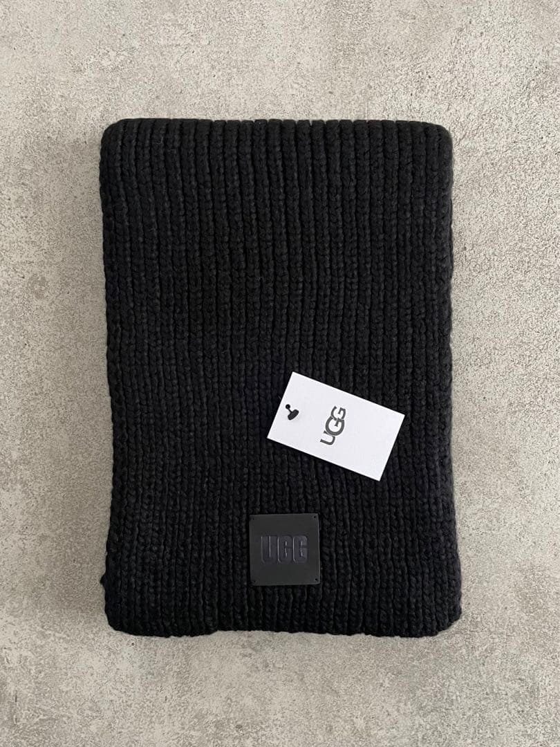 【未使用品】UGG ニットマフラー ブラック 黒