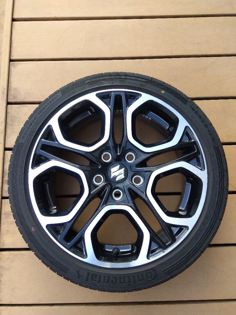 スイフトスポーツzc33s 17インチ ホイール コンチネンタルタイヤ付き1本