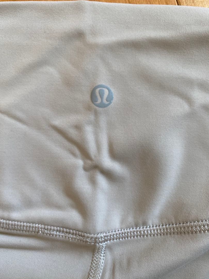 ルルレモン　Align HR Pant 25\" サイズ8 ライトグレー