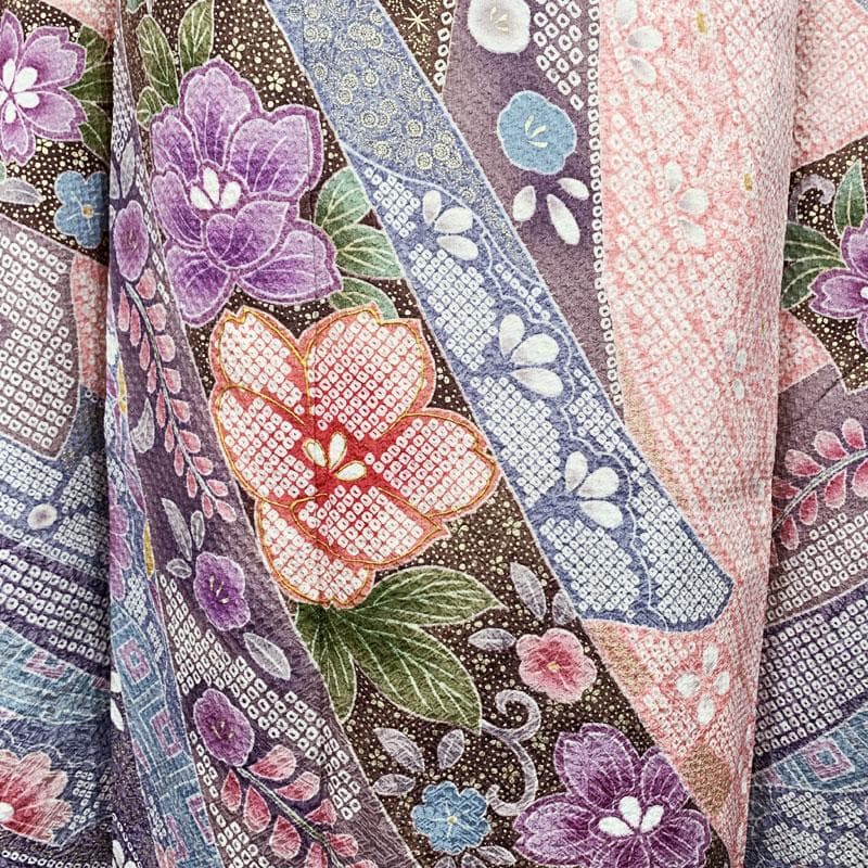 504z2☆振袖 総絞り風 身幅広め 金彩 地紋 古典柄☆美品 成人式 結婚式