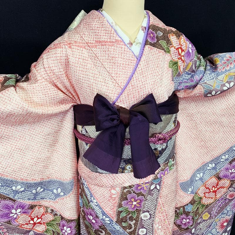 504z2☆振袖 総絞り風 身幅広め 金彩 地紋 古典柄☆美品 成人式 結婚式