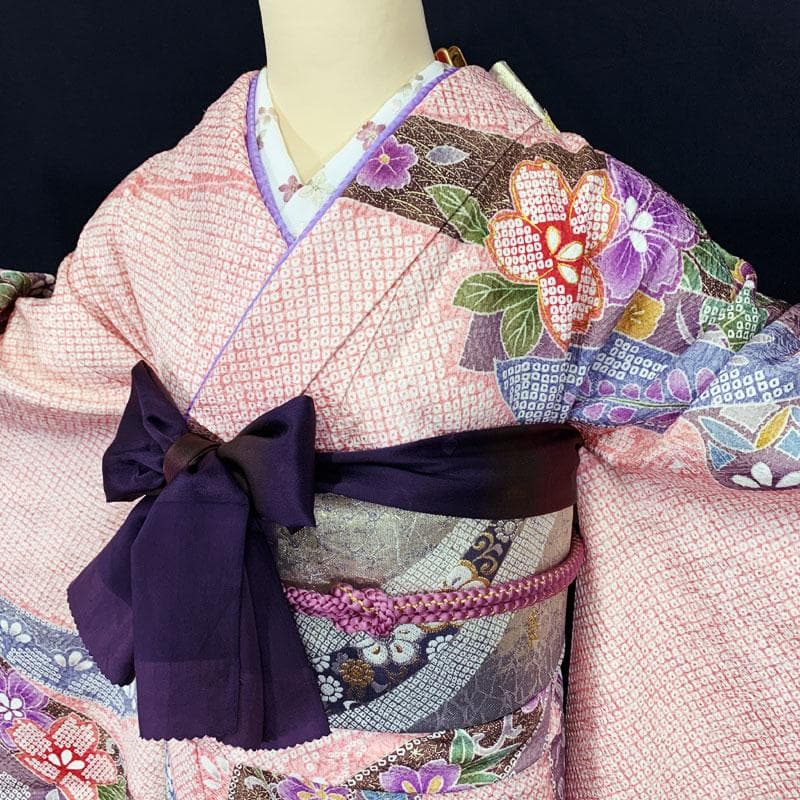 504z2☆振袖 総絞り風 身幅広め 金彩 地紋 古典柄☆美品 成人式 結婚式