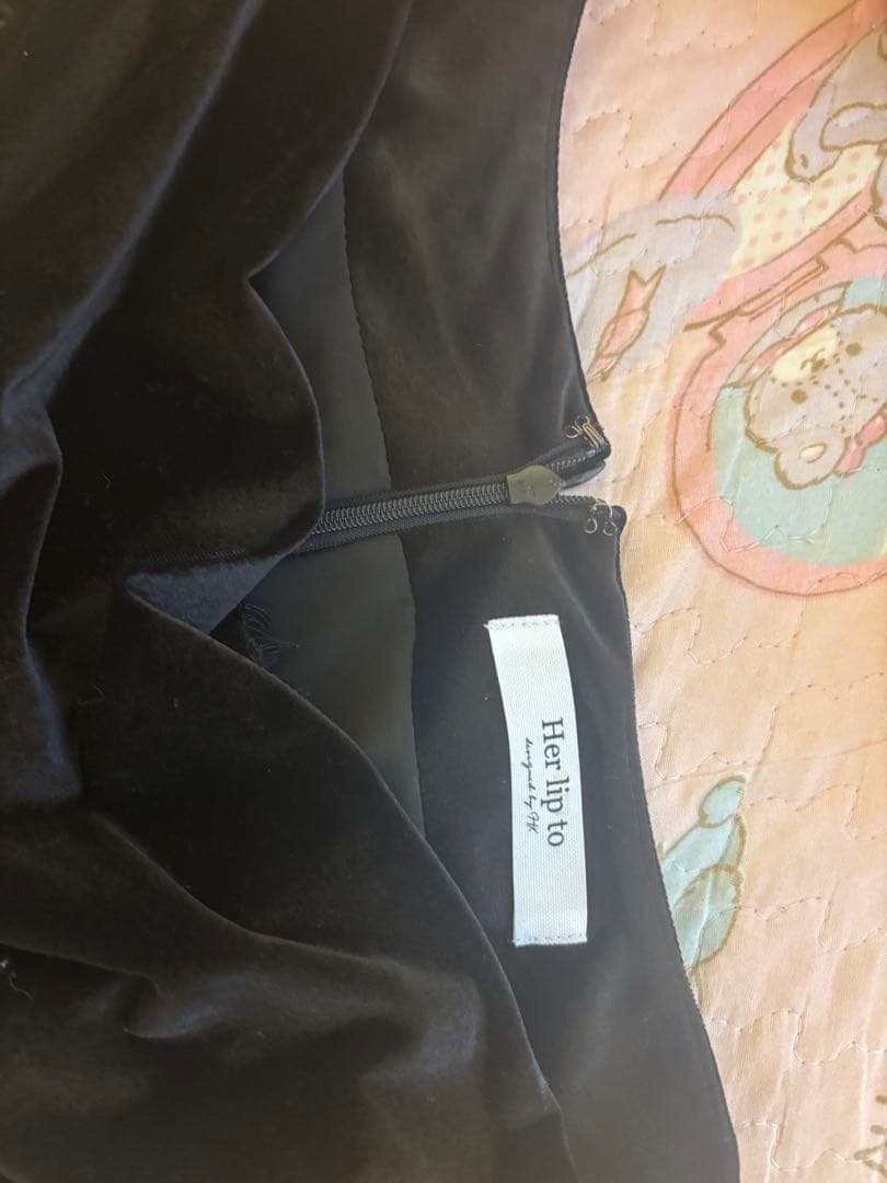 ワンピース Herlipto Majestic Velour Dress