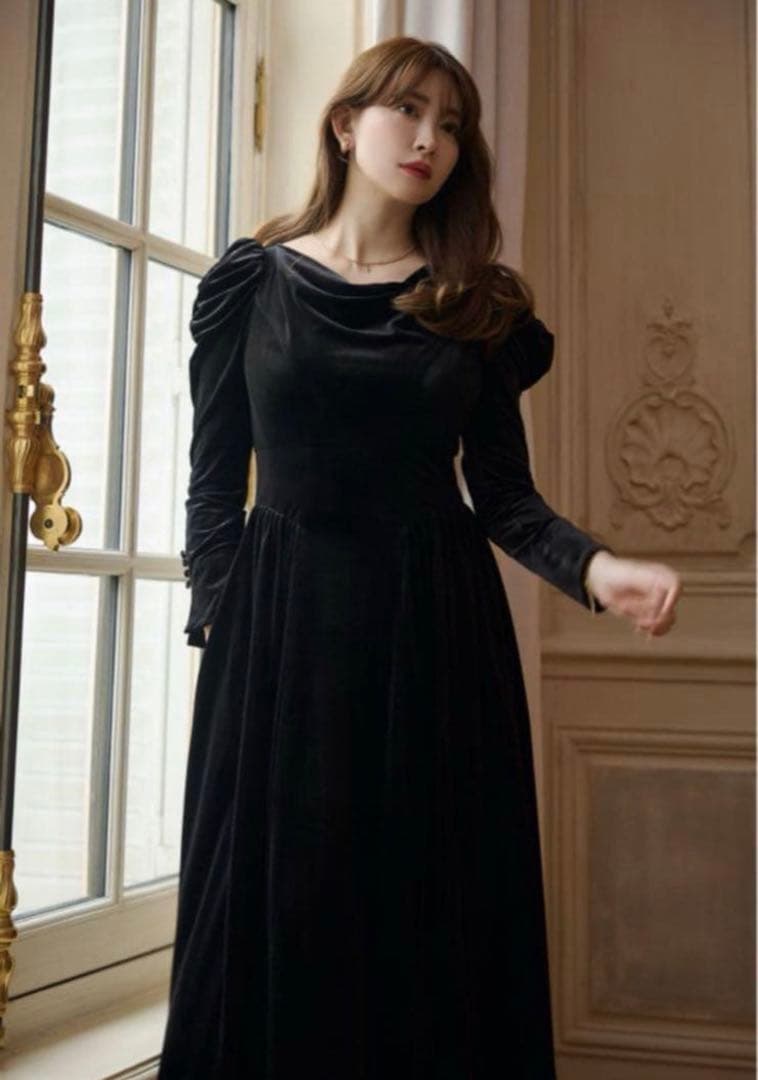 ワンピース Herlipto Majestic Velour Dress