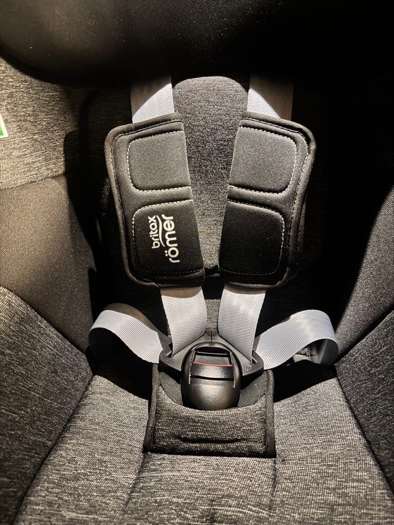 Britax Römer チャイルドシート グレー