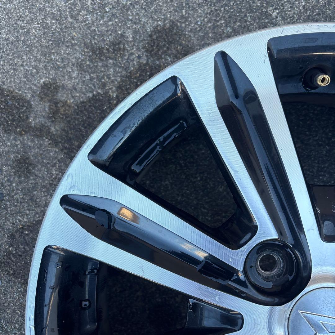 ダイハツ　DAIHATSU TANTO タントカスタム 純正アルミホイール