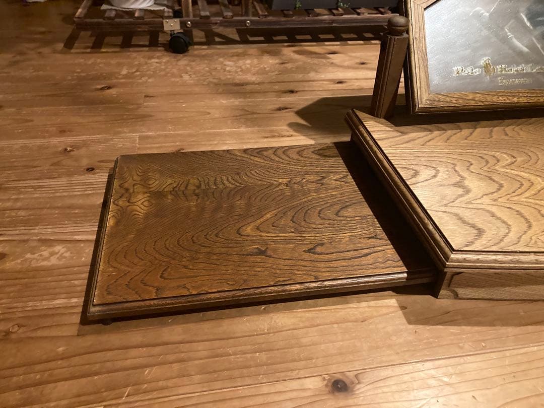 ポロラルフローレン　木製アンティーク販売什器　左右引き出しテーブル　鏡付き