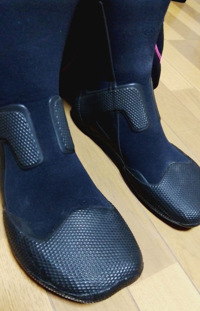 O'Neill 《オニール》ドライスーツ（中古）メンズ ML相当