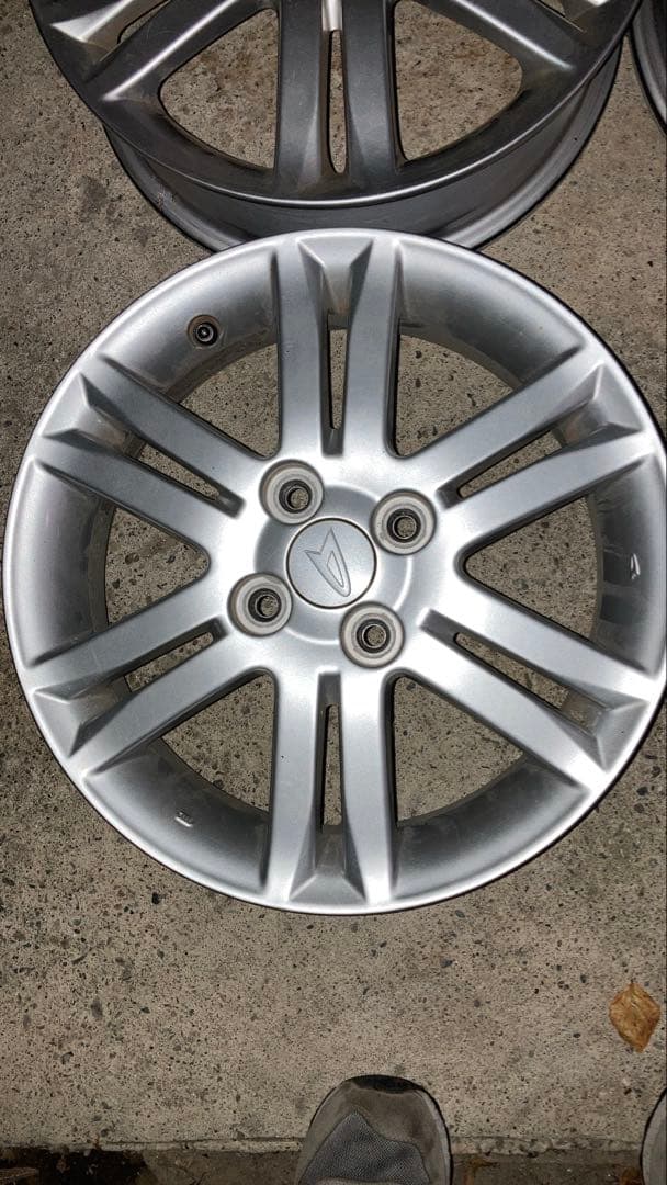 ダイハツ純正　15インチ シルバー 5スポークホイール　ムーブ