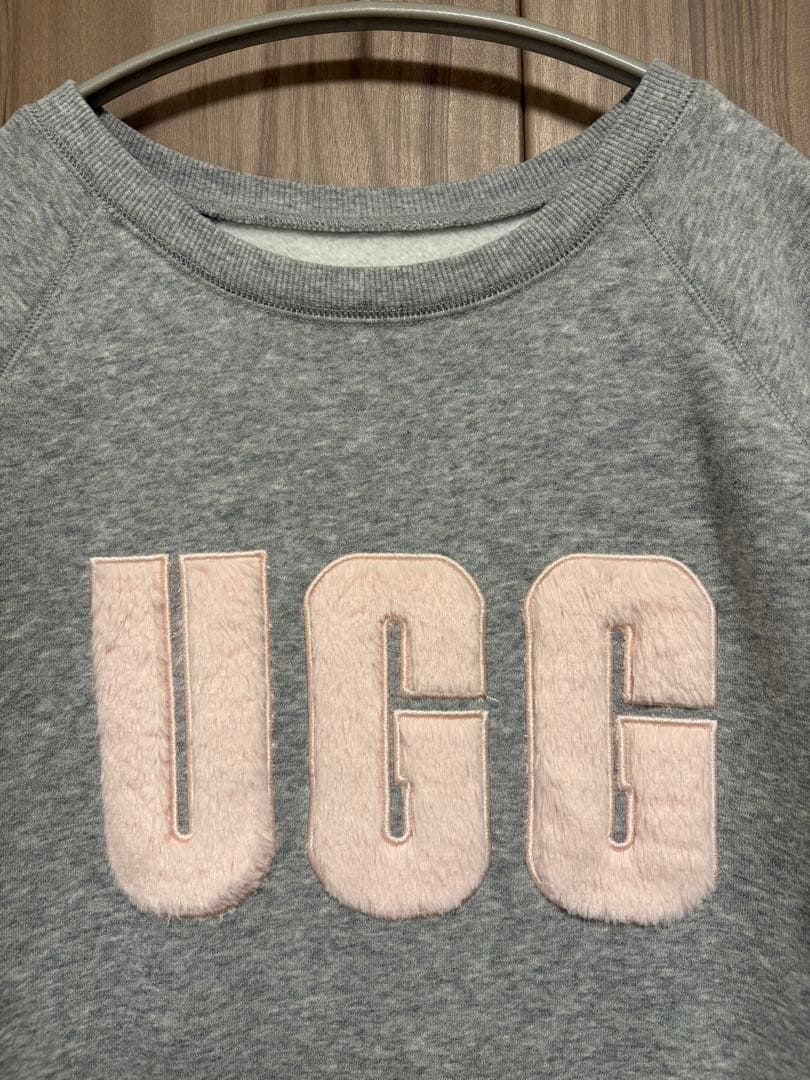 【美品】UGG 去年購入　Mサイズ　オーバーサイズ