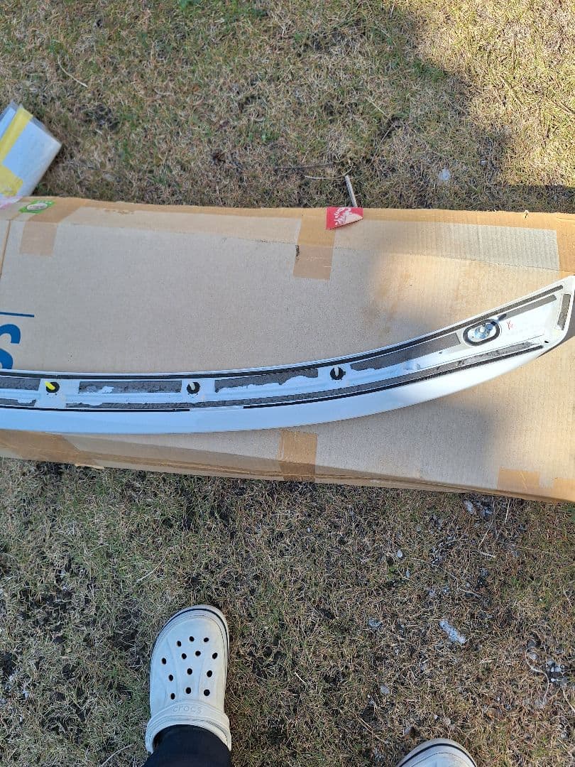 レクサス GS 10系 F SPORTS 純正リアスポイラー