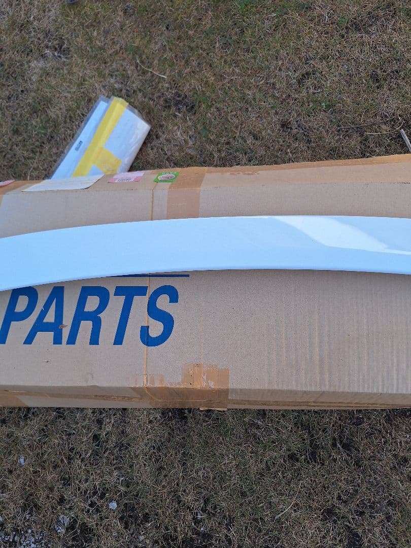 レクサス GS 10系 F SPORTS 純正リアスポイラー