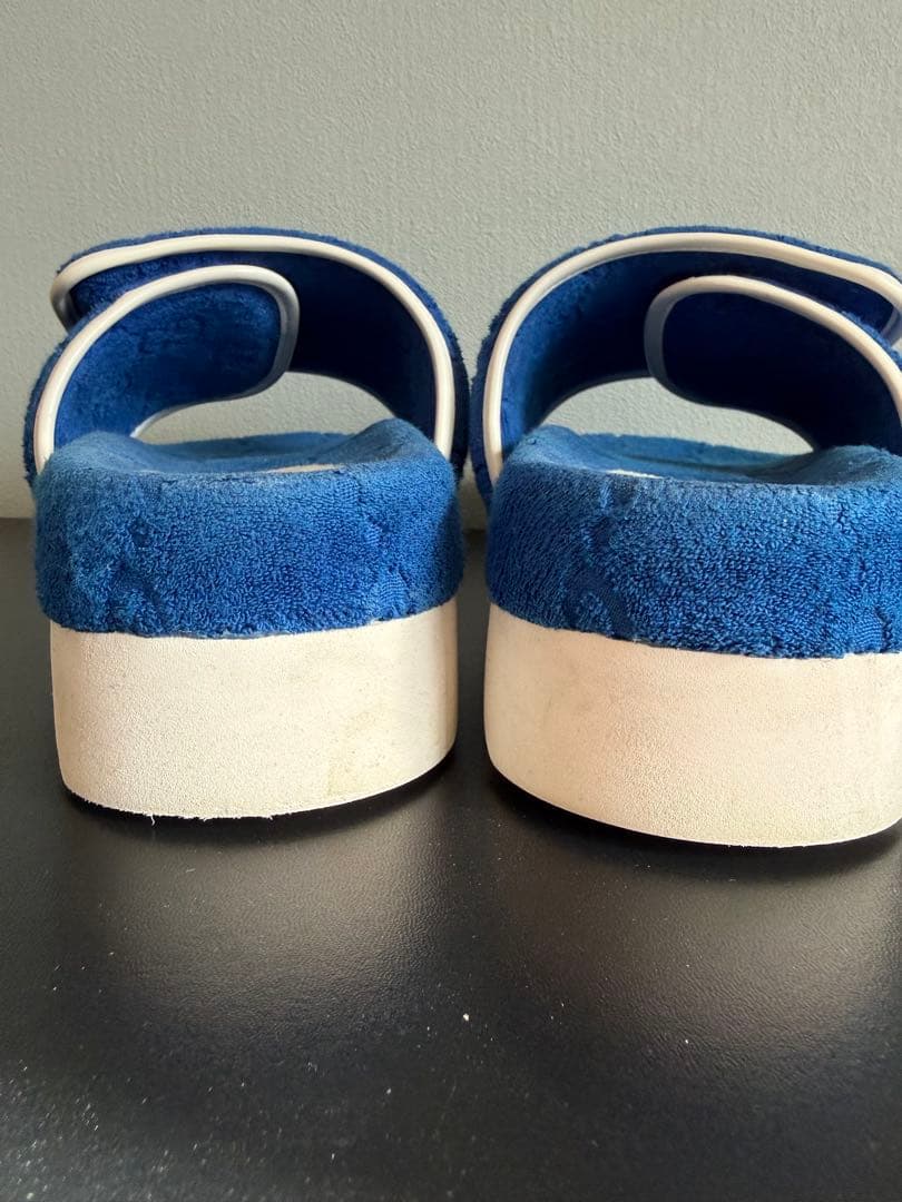 Gucci✖︎adidas 青 スエード タオル生地 サンダル