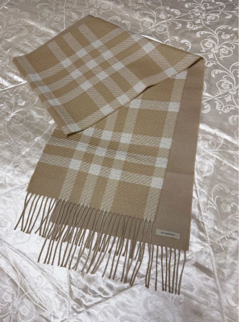 ⭐️新品⭐️BURBERRY カシミヤ100% ラメ入り　リバーシブルマフラー英国製