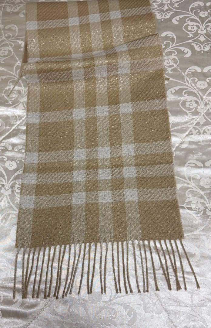 ⭐️新品⭐️BURBERRY カシミヤ100% ラメ入り　リバーシブルマフラー英国製