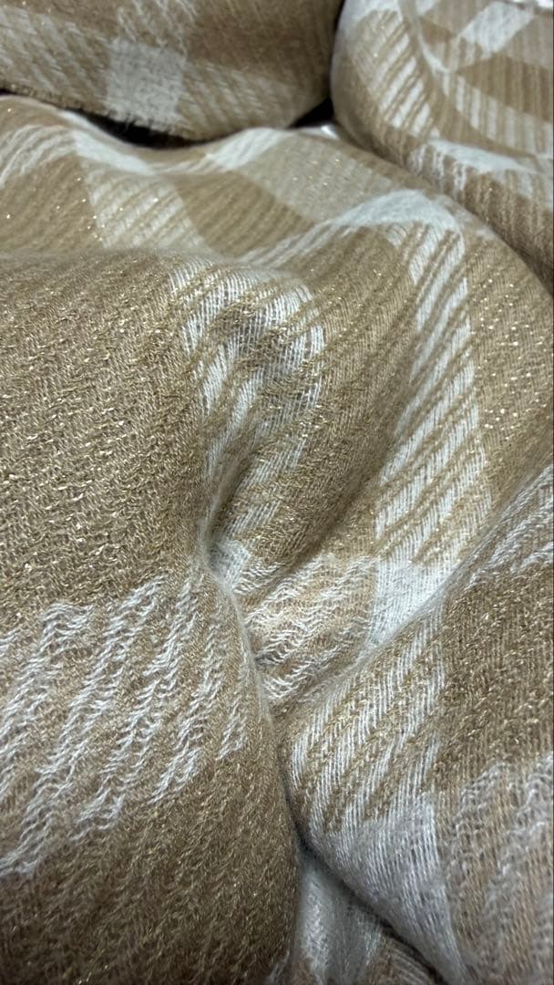 ⭐️新品⭐️BURBERRY カシミヤ100% ラメ入り　リバーシブルマフラー英国製