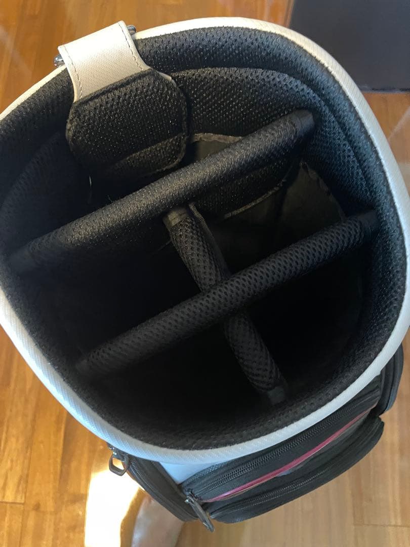 TaylorMade キャディバッグ ホワイト/レッド