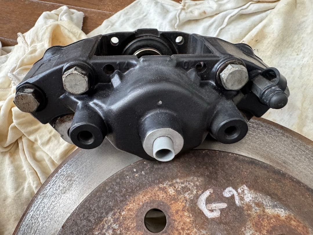 こ*ん様 日産 R32 typeM リアキャリパー & リアブレーキローター 左