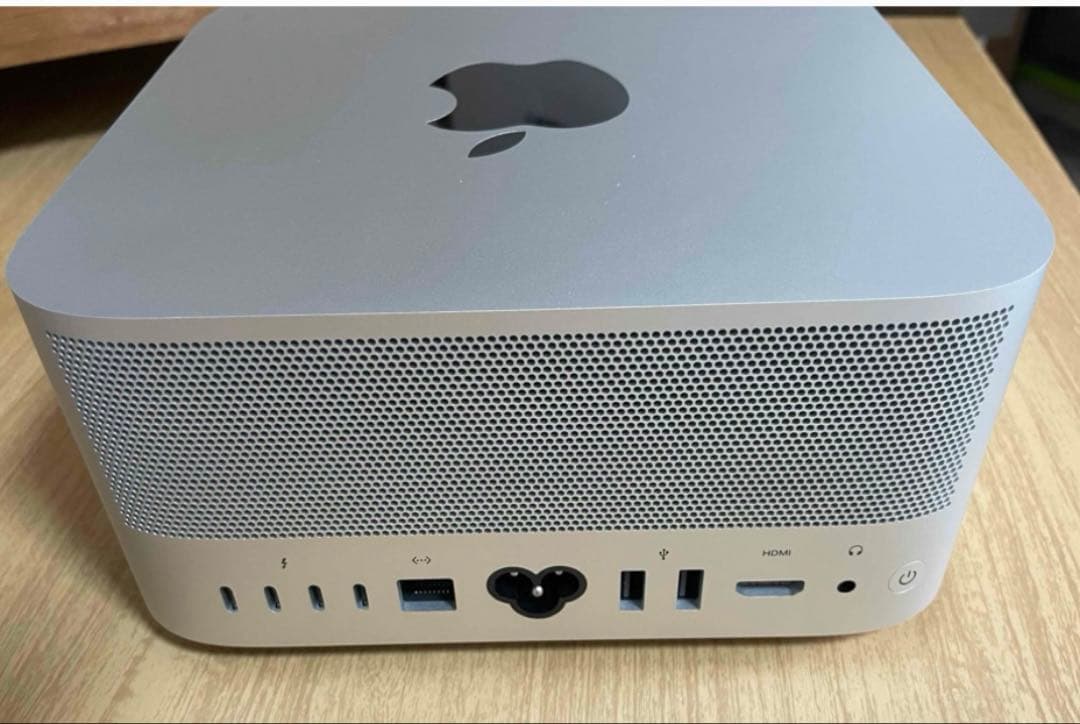 美品 Mac Studio M4max 64GB/1TB Apple Care付