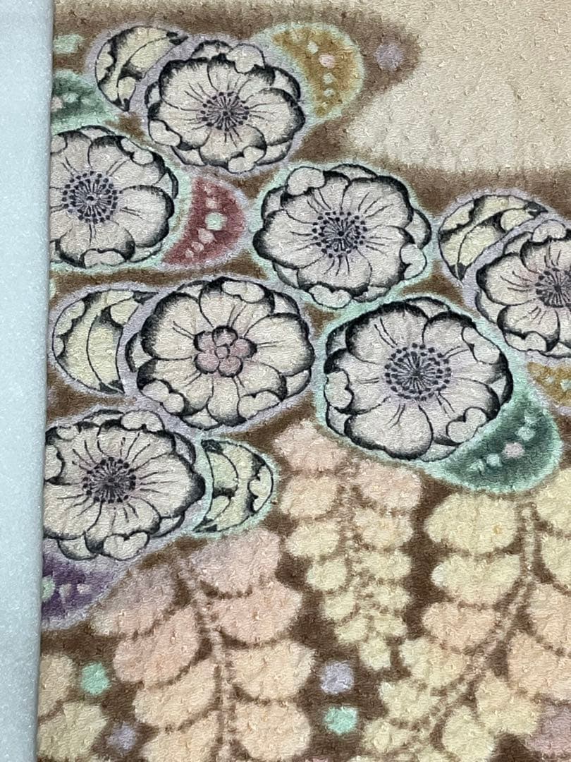 名古屋帯 作家物 ベージュ 花文様 正絹　流麗な草花意匠