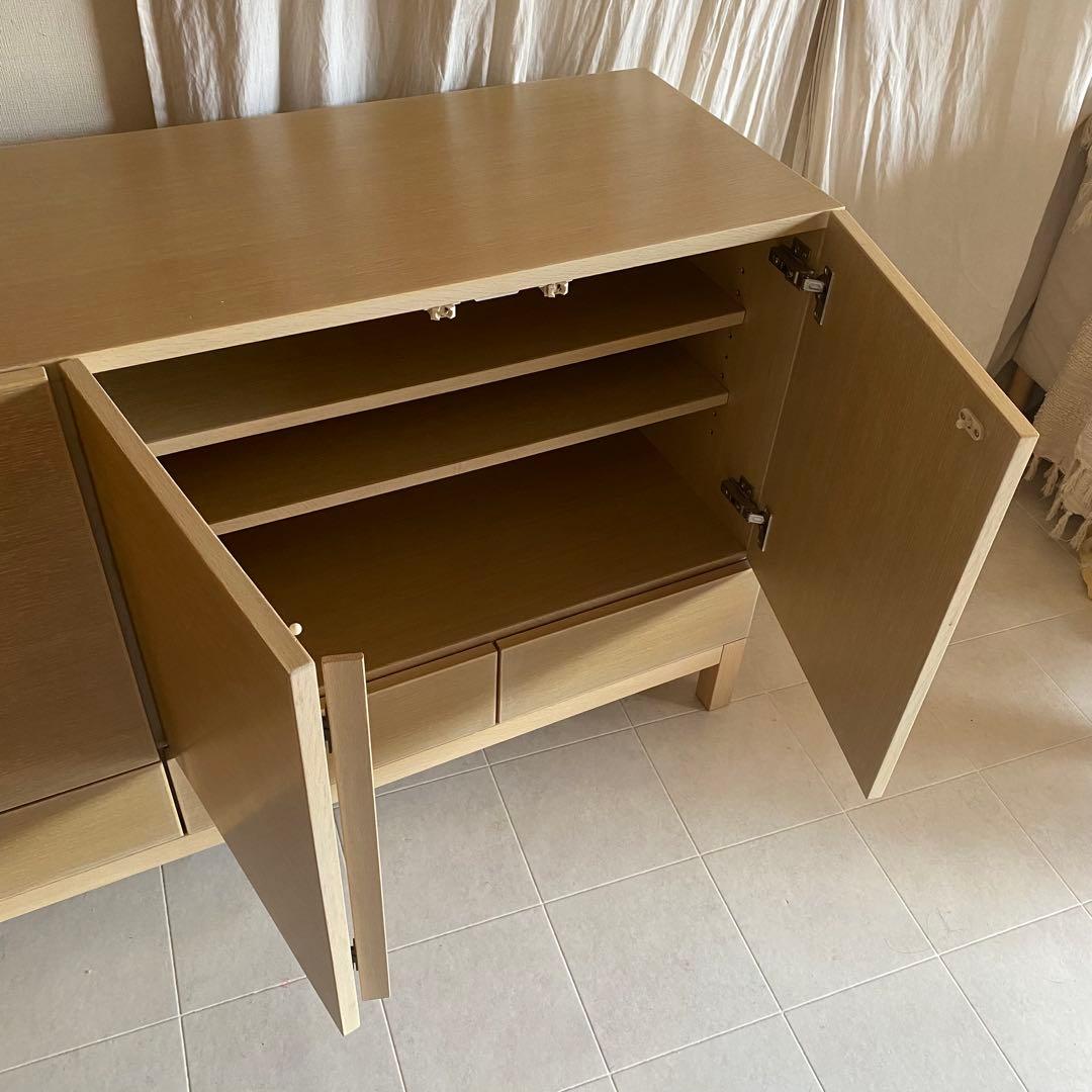 北欧　キャビネット　サイドボード　オーク　モダン　インテリア　家具　脚付き　美品