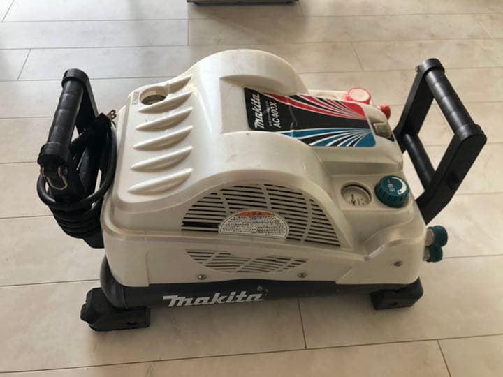 マキタAC400X
