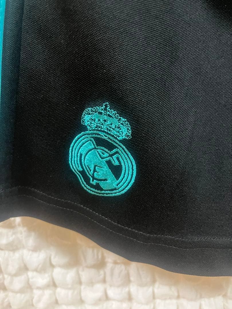 【激レア品❗️】レアルマドリード　ユニフォーム　セットアップ　トニクロース　刺繍