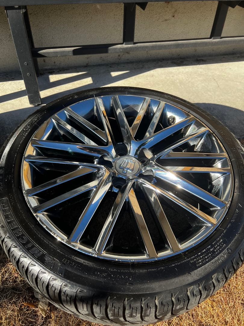 210クラウン スパッタリング ホイール スタッドレス