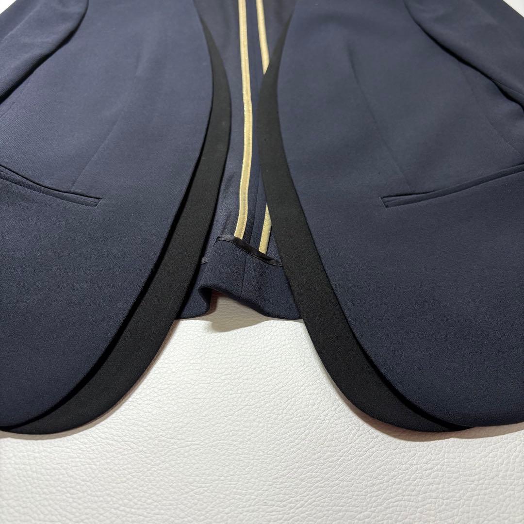 Beige, ベイジ CINDY ノーカラージャケット 近年 ネイビー サイズ2