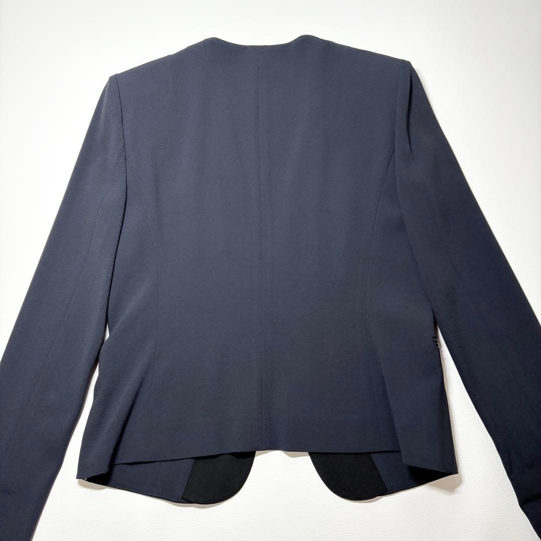 Beige, ベイジ CINDY ノーカラージャケット 近年 ネイビー サイズ2